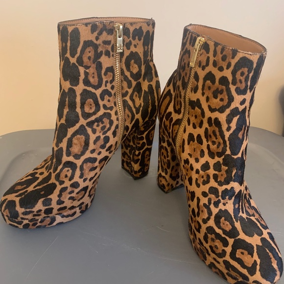 Calvin Klein heeled booties - Picture 1 of 7